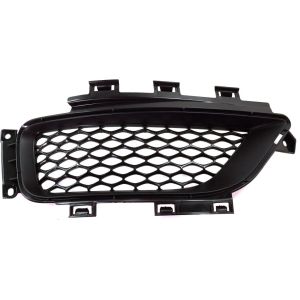 2015 CHRYSLER 300 Front bumper insert Right Passenger Side OEM# 68231612AA PL# CH1039193