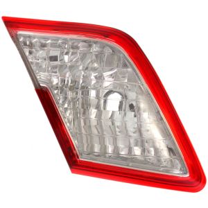 2007-2009 TOYOTA Rear back up lamp lens/housing Left Driver Side OEM# 8159133140 PL# TO2886103