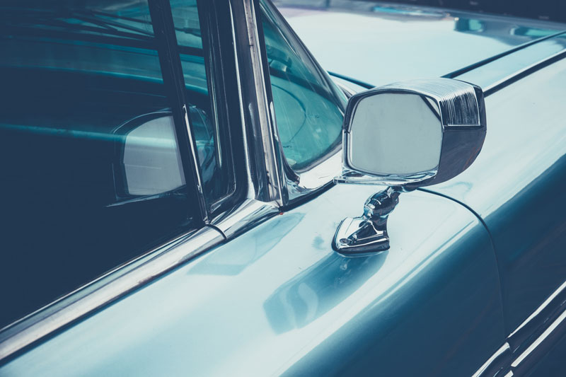 classic cars had only one side mirror in the past